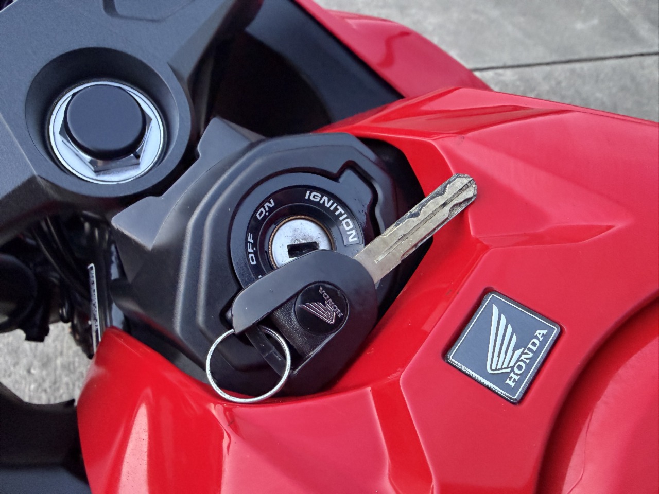 2025 Honda CBR650R E-CLUTCH